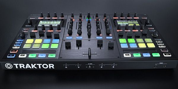 Native Instruments TRAKTOR KONTROL S8 スタンドアローンDJコントローラー