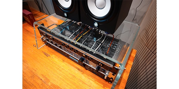 NiCSo / AIR RACK 3Uスタジオラック ガラス製画像3