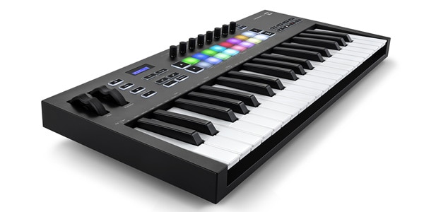 Launchkey　送料無料　NOVATION　MIDIキーボード　MK3　ノベーション　37　サウンドハウス