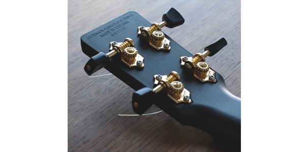 OUTDOOR UKULELE ( アウトドア ウクレレ )  / Banjolele Carbon Gold Clear画像3