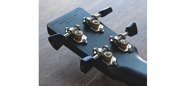 OUTDOOR UKULELE / Banjolele Carbon Nickel Clear画像3