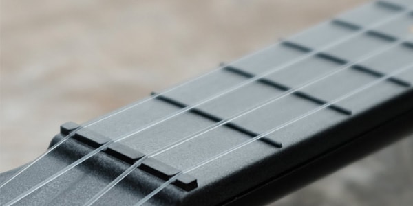 OUTDOOR UKULELE / Tenor Carbon Nickel画像4