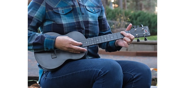 OUTDOOR UKULELE / Tenor Carbon Nickel画像5