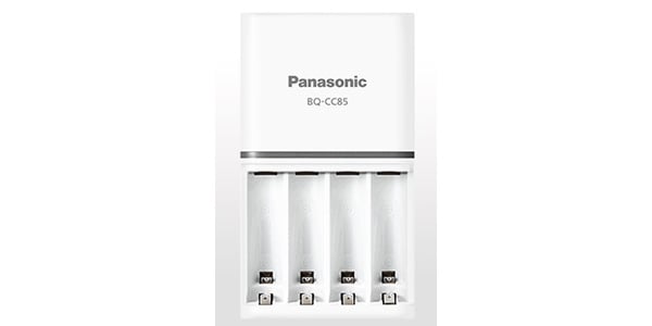 PANASONIC/単4形ニッケル水素電池付急速充電器セット