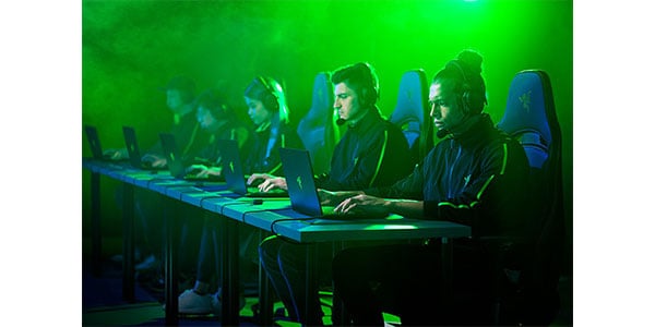 Razer ( レイザー )  / BlackShark V2 Pro(ｱｯﾌﾟｸﾞﾚｰﾄﾞﾓﾃﾞﾙ) RZ04-04530100-R3M1画像4