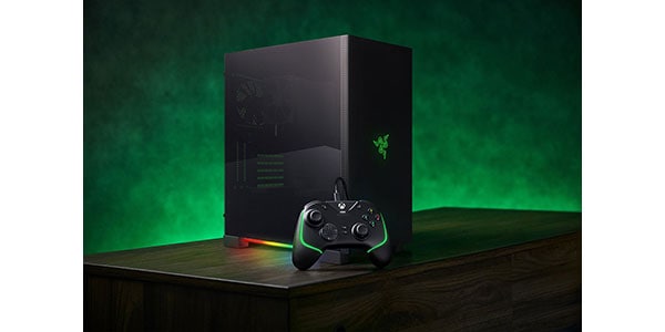 Razer ( レイザー ) Wolverine V2 Chroma RZ06-04010100-R3M1