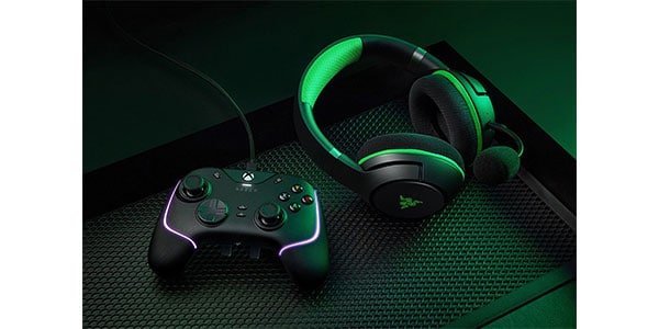 Razer ( レイザー ) Wolverine V2 Chroma RZ06-04010100-R3M1
