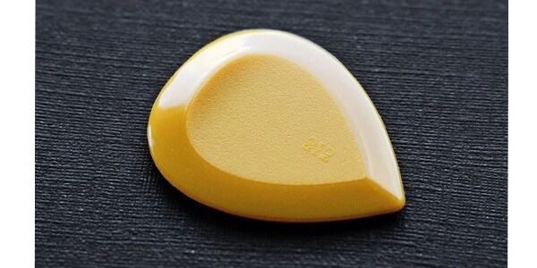 ROMBO / Rombo Jade Pick-2.3 mm -honey yellow
