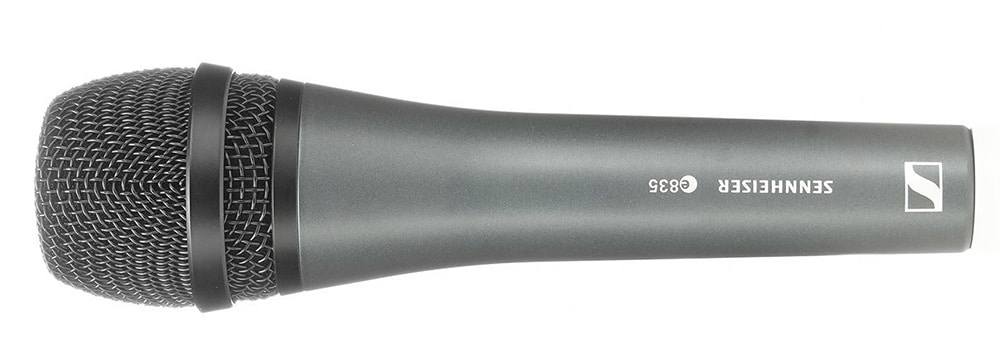 E835