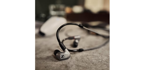 SENNHEISER ( ゼンハイザー ) IE600 カナル型イヤホン 送料無料 SENNHEISER ( ゼンハイザー ) IE600 カナル型イヤホン 送料無料