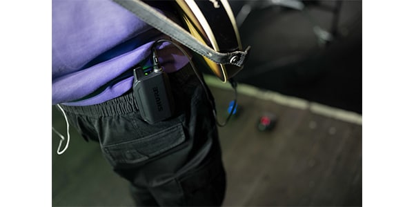 SHURE、GLX-D16+、ギター/ベース用ワイヤレス、ペダル型受信機 SHURE、GLX-D16+、ギター/ベース用ワイヤレス、ペダル型受信機