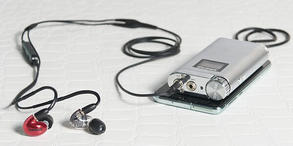 オーディオ機器 イヤフォン AONIC5 SE53BARD+UNI-A レッド 高遮音性イヤホン