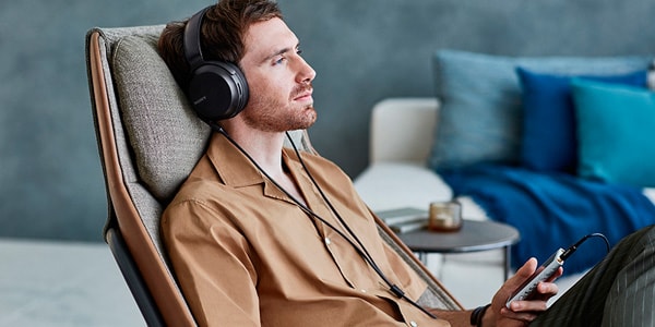 SONY ( ソニー ) MDR-Z7M2 密閉型ヘッドホン 送料無料 SONY ( ソニー ) MDR-Z7M2 密閉型ヘッドホン 送料無料