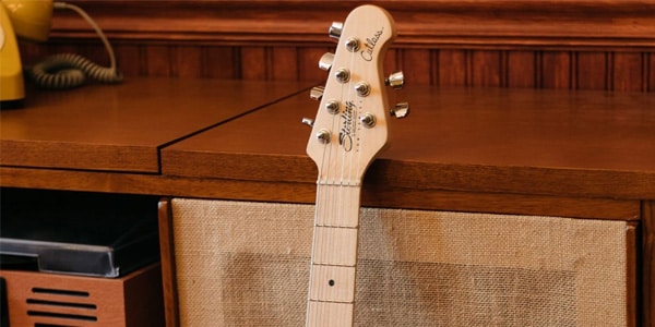 STERLING ( スターリン ) SUB CUTLASS HSS VINTAGE CREAM 送料 STERLING ( スターリン ) SUB CUTLASS HSS VINTAGE CREAM 送料