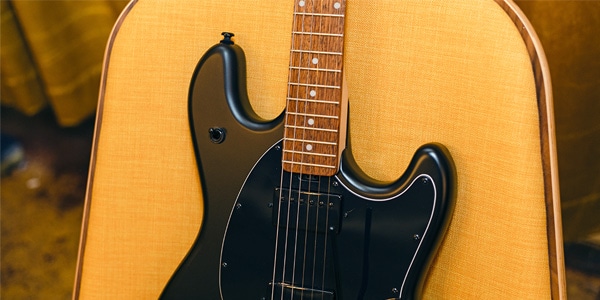 STERLING / SUB STINGRAY GUITAR STEALTH BLACK画像2