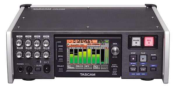 TASCAM/HS-P82　フィールドレコーダー