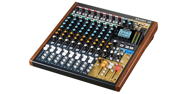 レコーディングミキサー  TASCAM  Model12