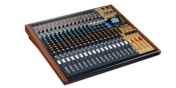 数量限定 TASCAM タスカム Model 24 24トラックレコーディングミキサー