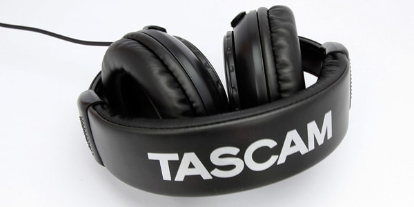 TASCAM ( タスカム )  / TH-02 モニターヘッドホン画像4