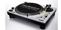 TECHNICS SL-1200M7L-W【SL-1200シリーズ発売50周年記念モデル】