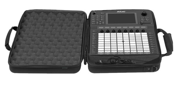 UDG ( ユーディージー ) U8478BL Akai / Force対応ハードケース
