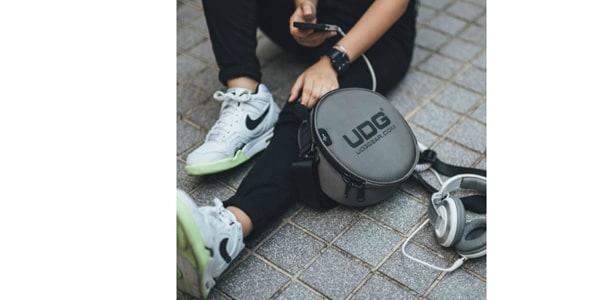 UDG ( ユーディージー )  / U9950DB Ultimate ヘッドフォン バッグ ダークブルー画像6