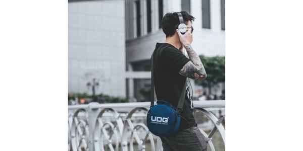 UDG ( ユーディージー )  / U9950GD Ultimate ヘッドフォン バッグ ゴールド画像9