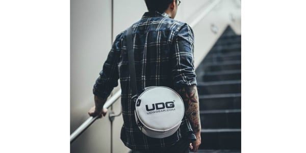 UDG ( ユーディージー )  / U9950GR Ultimate ヘッドフォン バッグ グリーン画像7