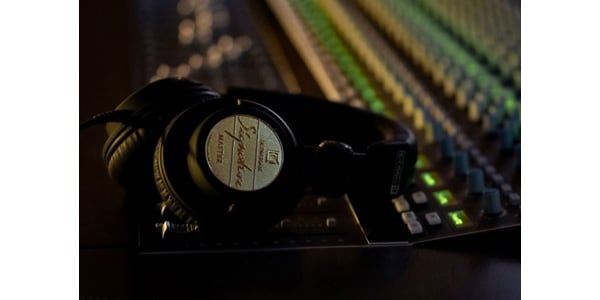 ULTRASONE / Signature NATURAL Sealed monitor headphones ULT-SIG-NATURAL画像4