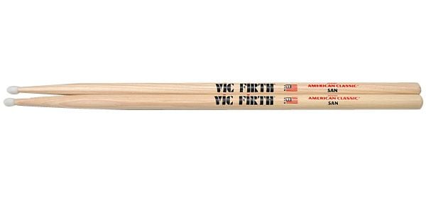 VIC FIRTH(ヴィックファース）のドラムスティック、ヒッコリー、ナイロンチップ、アメリカンクラシック、14.4x407mm、1ペア