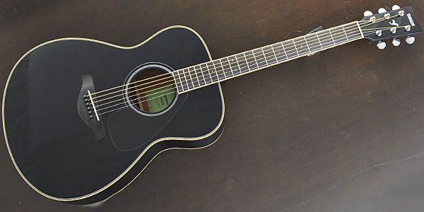 YAMAHA FS820 Black アコースティックギター