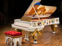 ピアノ組曲「展覧会の絵」モチーフのアートケース・ピアノ発表