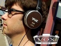 VOXより、超新発想のヘッドホン発表！