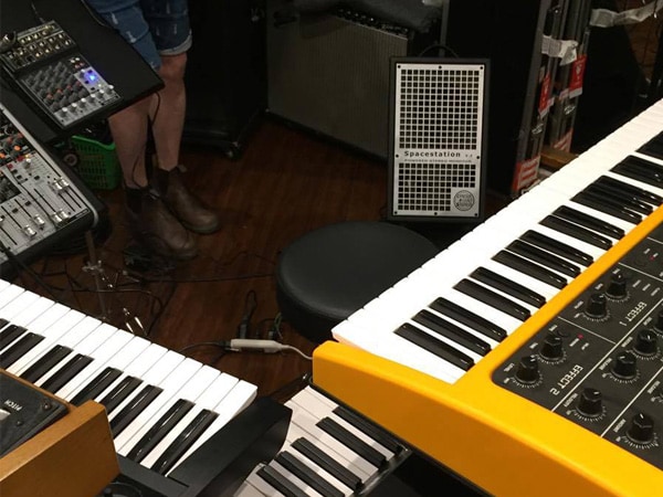 Aspen Pittman Designs Spacestation V.3 商品レビューをアップ!!