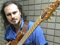 超技巧派ギタリスト、アレックス・ハッチングス来日＆ミニライブ開催！