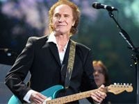 The Kinksのレイ・デイヴィスが騎士に！