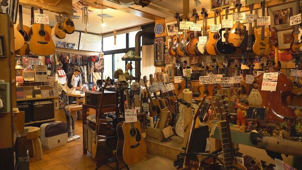 楽器のお店 ラモシオン