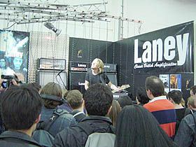 Laneyのブース